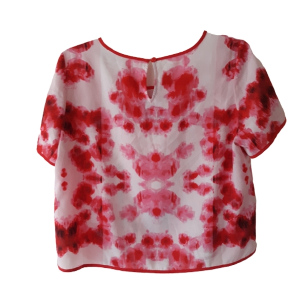 💚3/$18  Women's Tie Dyed Cropped Top - Picture 3 of 3